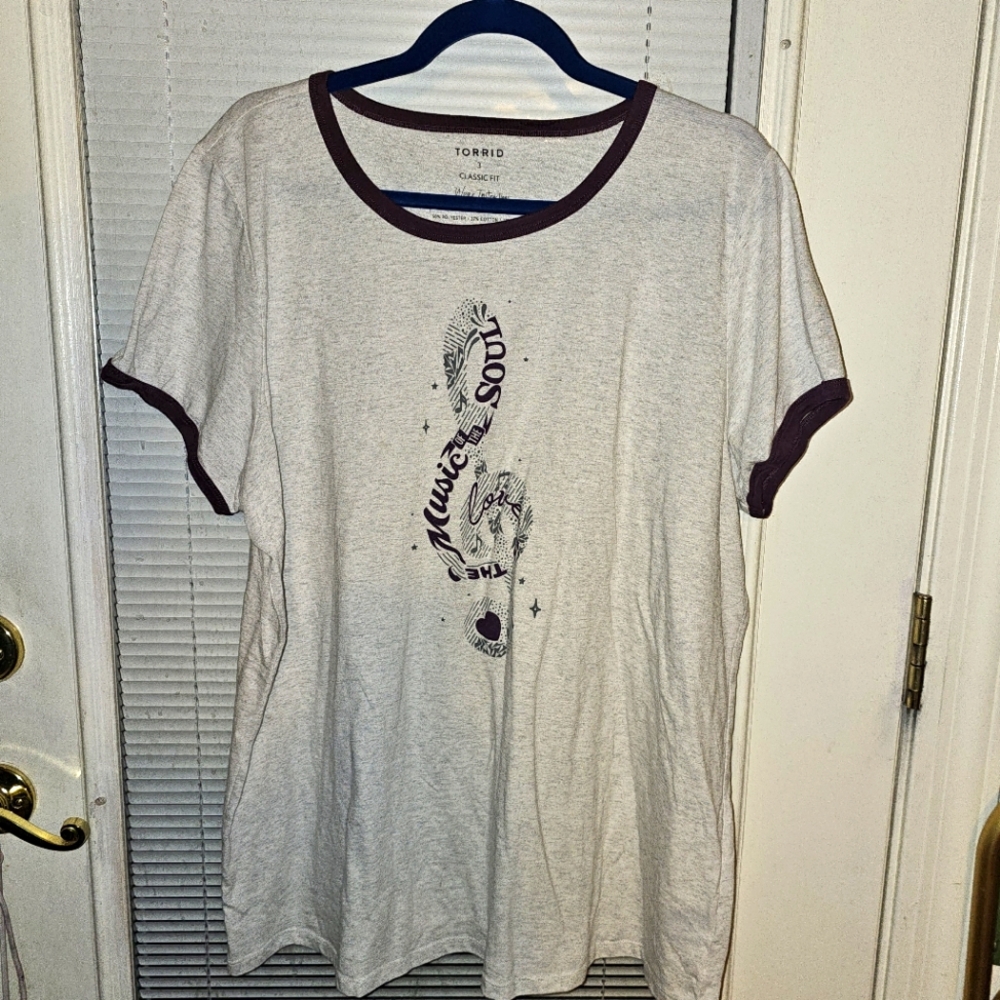 Torrid Music Treble Clef Shirt, Size 3